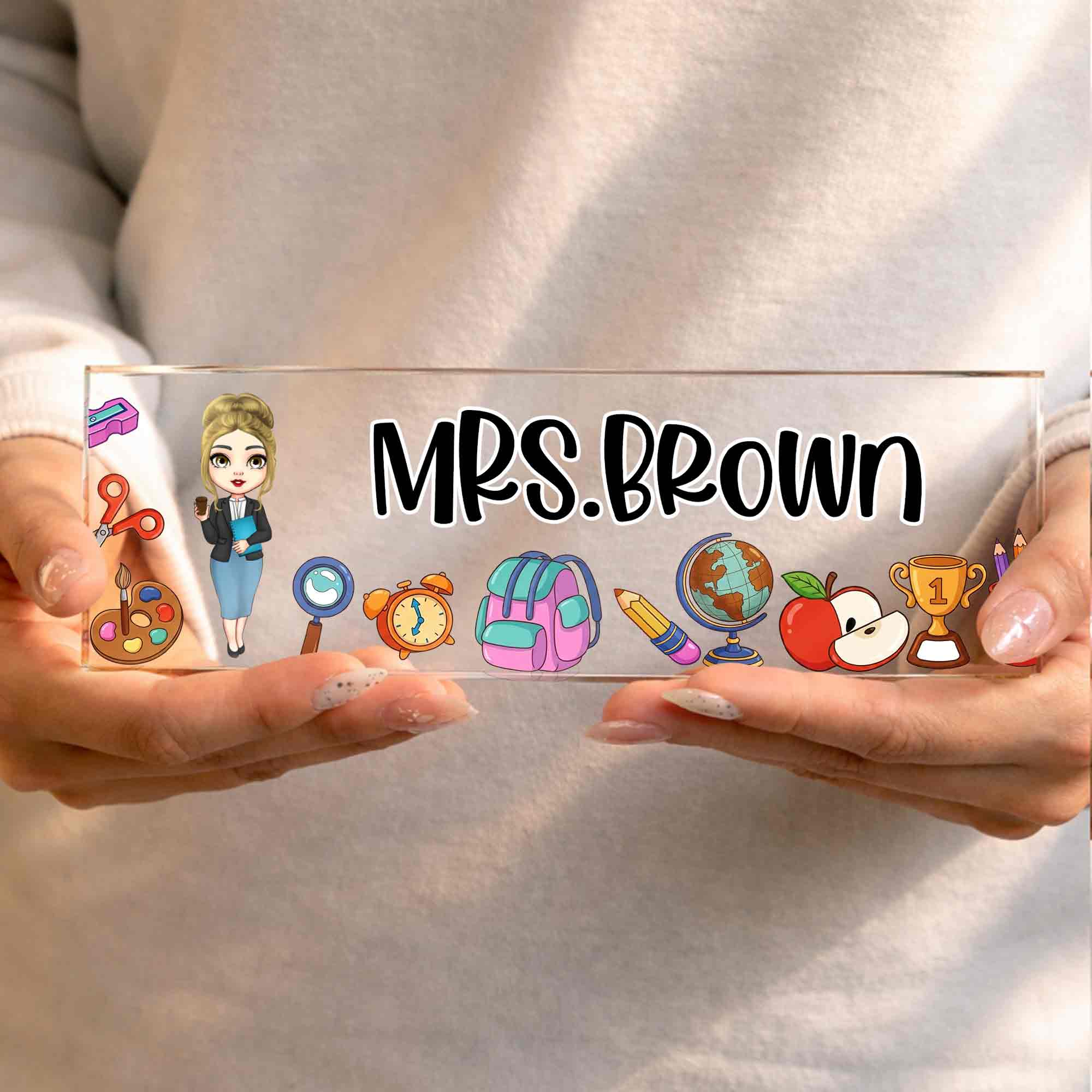 A Teacher Takes A Hand With Apple And Classroom Supplies - Personalized Acrylic Desk Name Plate - TEACH028_DEPLA - Image 2